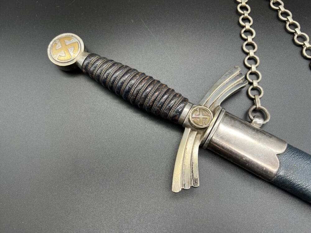 1st model luftwaffe dagger by Heller - Image 3