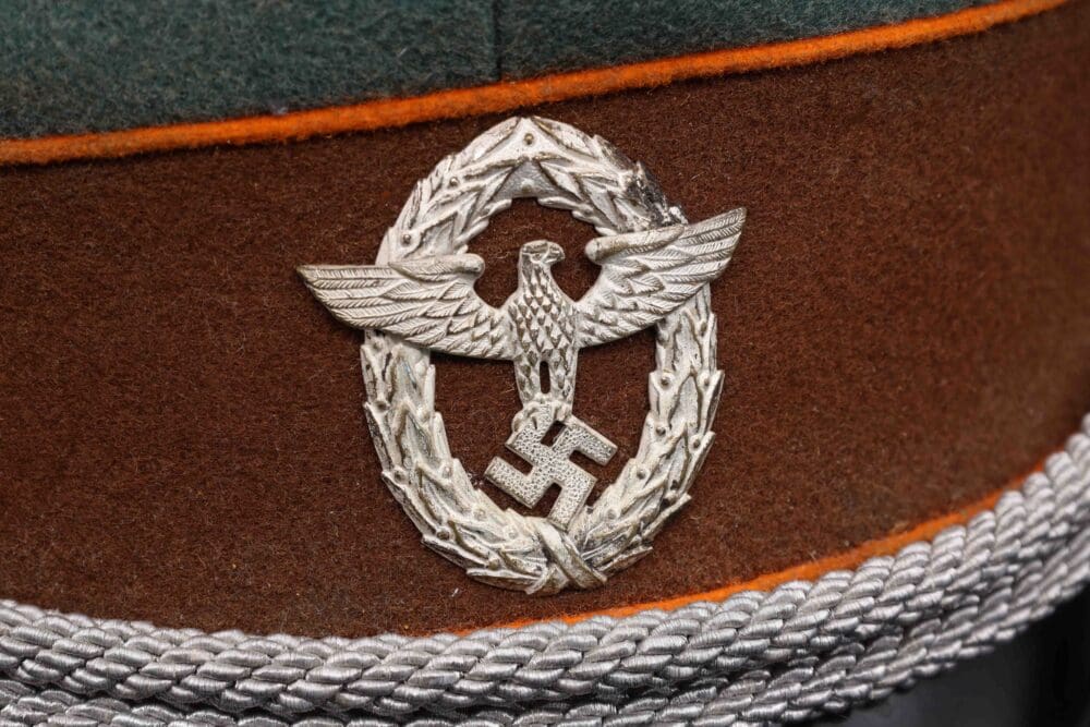 Early Gendarmerie/Police Visor Cap by Peküro - Image 15
