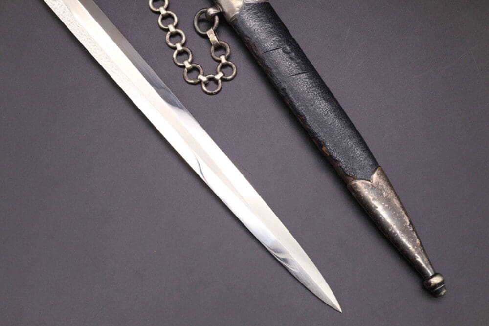 Early 1st Model Luftwaffe Dagger by Eickhorn - Image 8