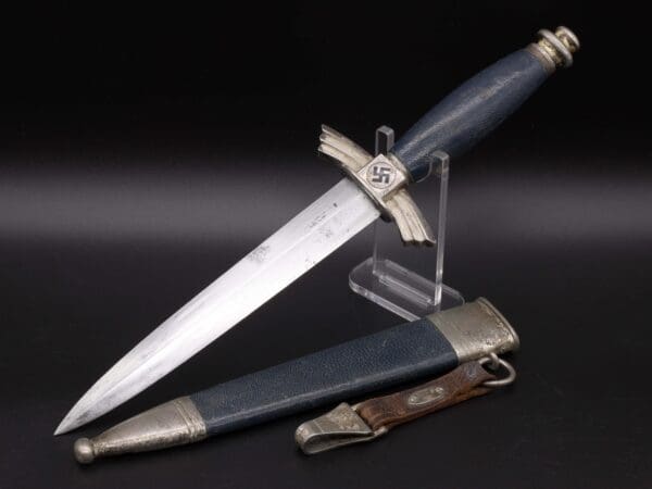 Early DLV Dagger by SMF