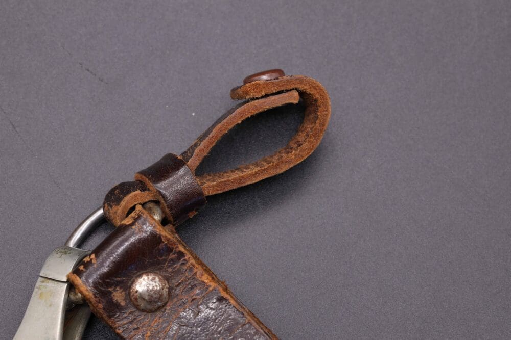 Early 3-Point SA Dagger Hanger - Image 4