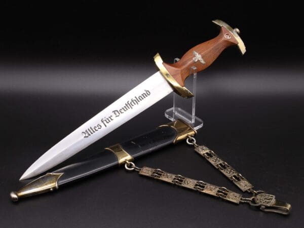 Chained NSKK Navy dagger by Eickhorn