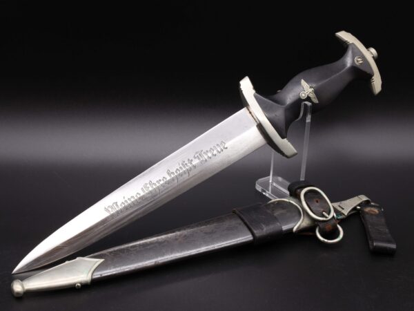 M33 SS Dagger by Böker – Ex Rohm